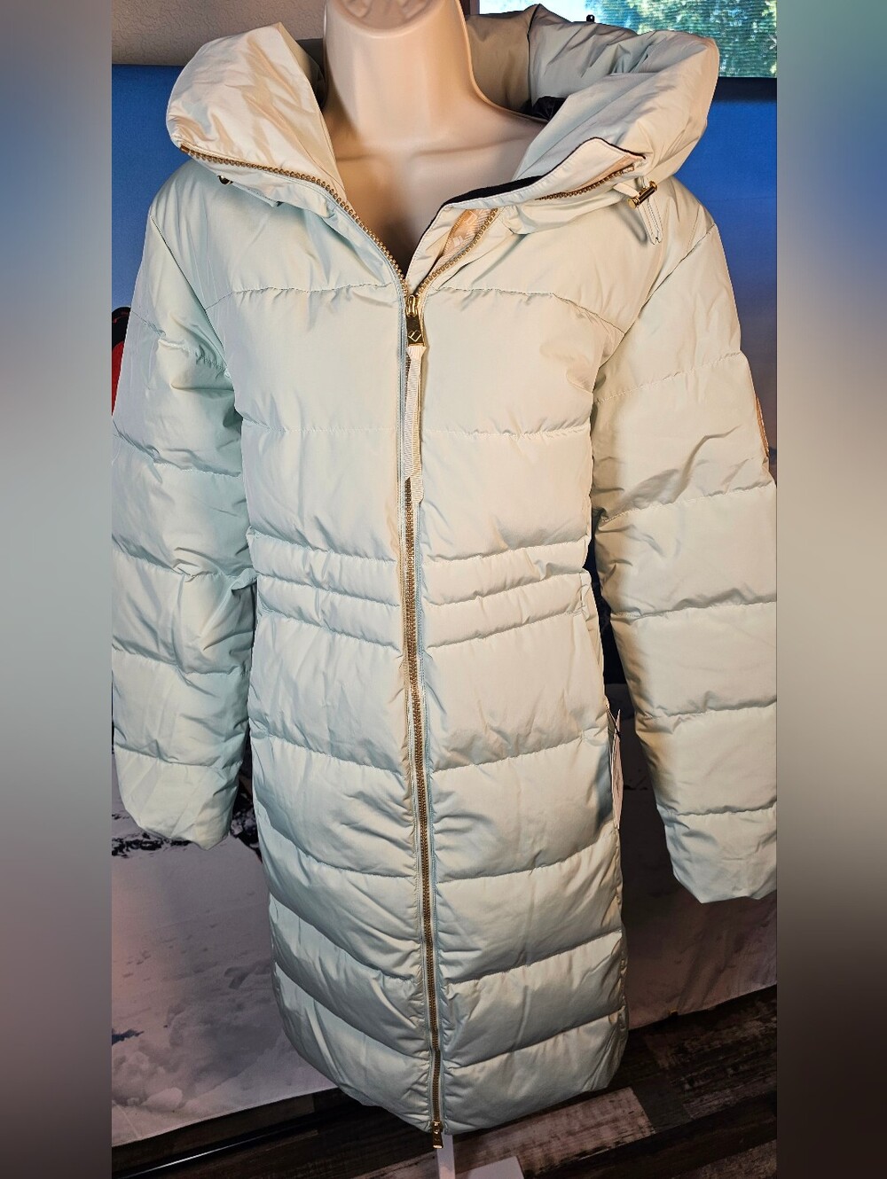 Obermeyer Isere Down Parka Size 8 Glacial Ice Hooded Coat NWT